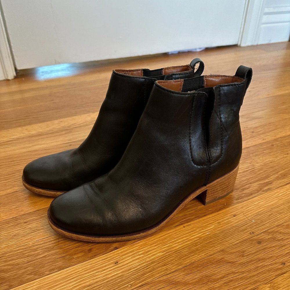 Kork-Ease Mindo Chelsea Bootie Black Leather